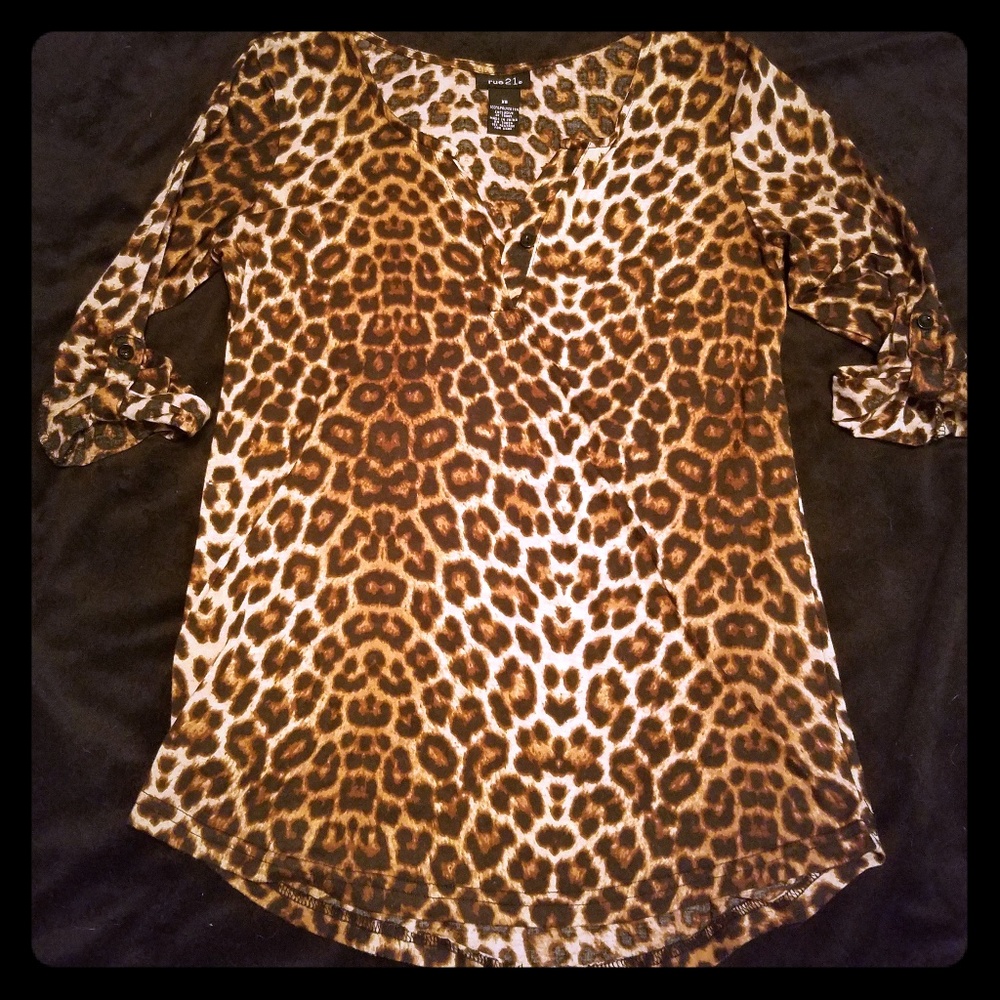 Rue 21 leopard print top